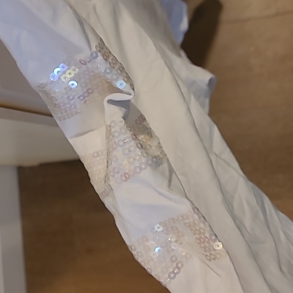 4 For $20 Diane Gilman Sparkly Sequin Tee - Picture 3 of 4